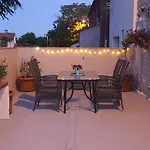 House La Vie App No 1